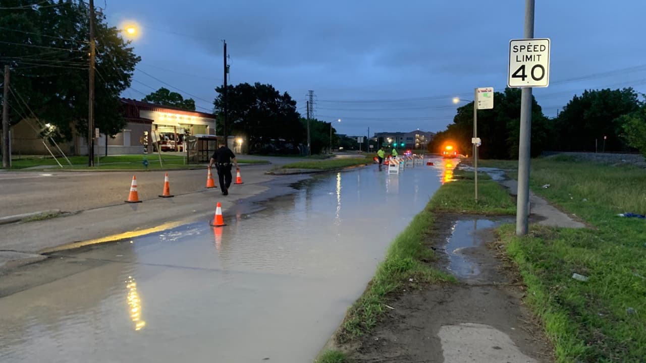 Rotura de tubería provoca cierre de algunos carriles al sureste de Houston