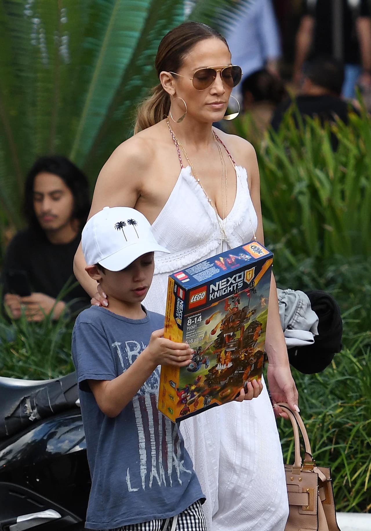 Después los llevó a comer.