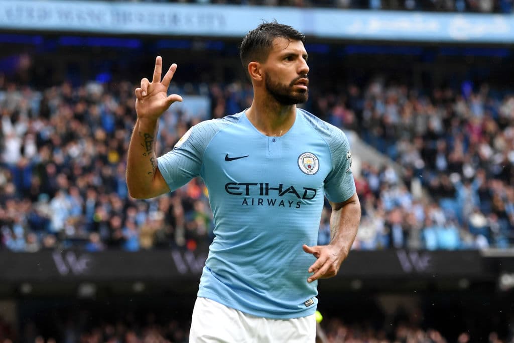 En lo futbolístico, la gran figura del encuentro fue el delantero argentino Sergio 'Kun' Agüero, quien anotó triplete, a los minutos 25', 35' y 75.