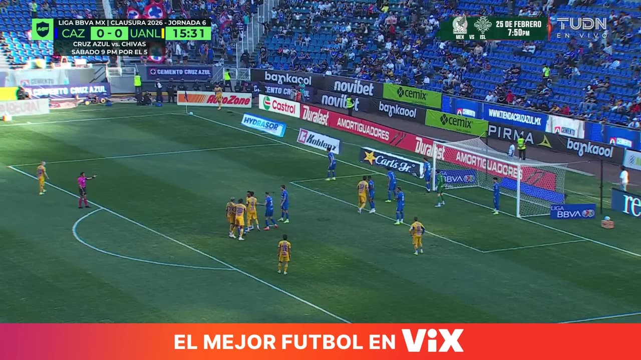 ¡Enorme Paradela! El argentino salva al Cruz Azul en la línea