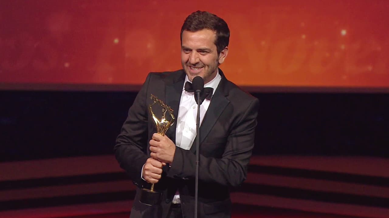 En Premios TVyNovelas tocaba el turno de los malos y Flavio Medina dijo presente.