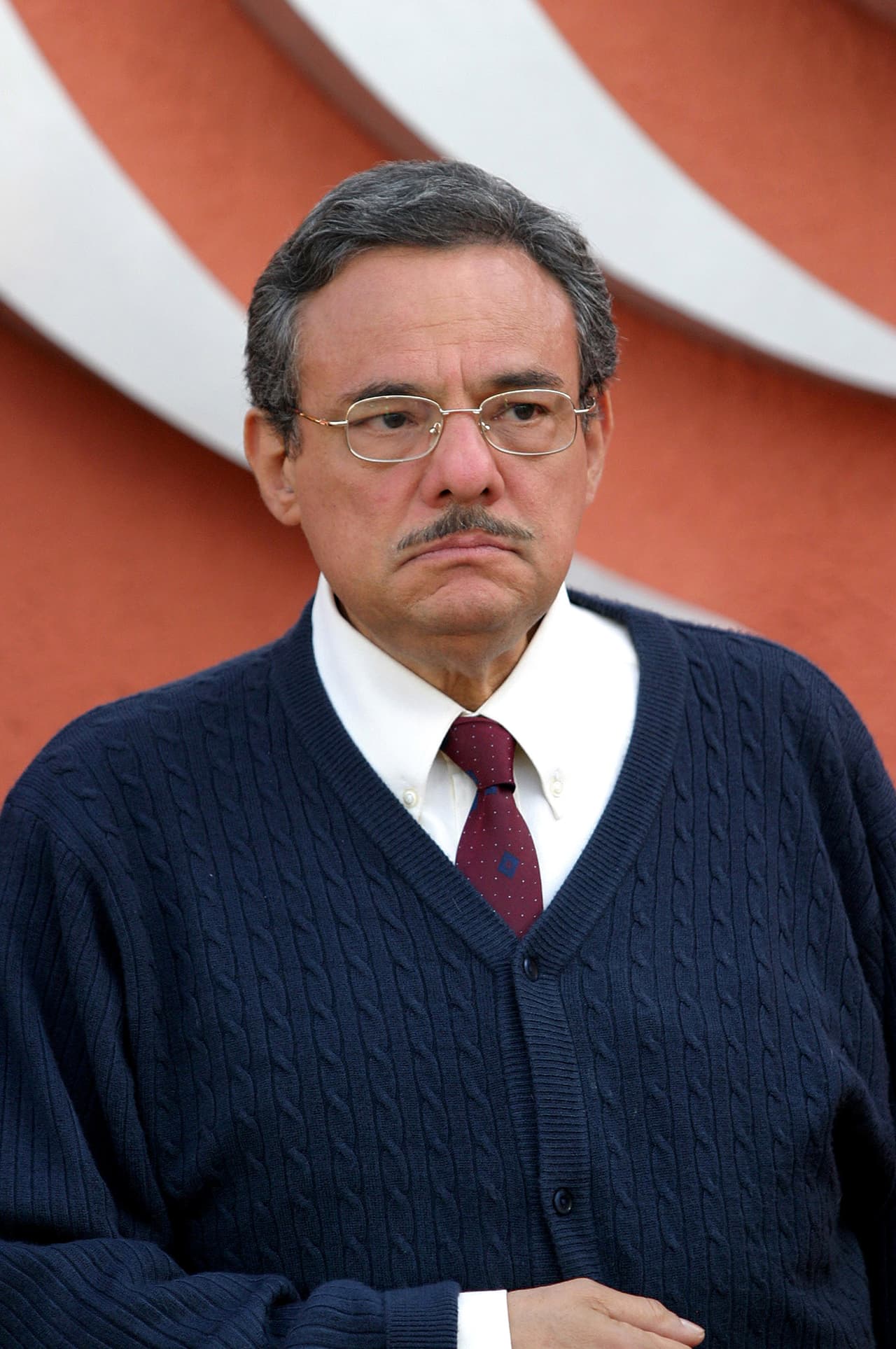 “Alguien que por años respeté y tuve la oportunidad de conocer a un hombre humilde y de gran corazón”, comentó en la imagen.