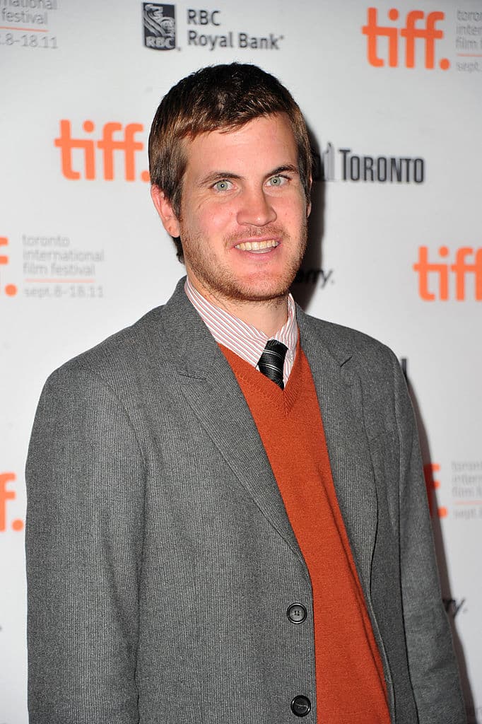 Lamentablemente la incompatibilidad de agendas de ambos actores provocó su ruptura, así que actualmente McAdams está junto al guionista Jamie Linden, con quien tiene dos hijos.