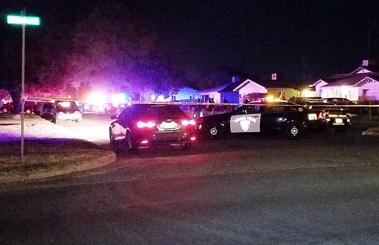 Muere un menor de 14 y una anciana resulta herida en tiroteo ocurrido al norte del Valle