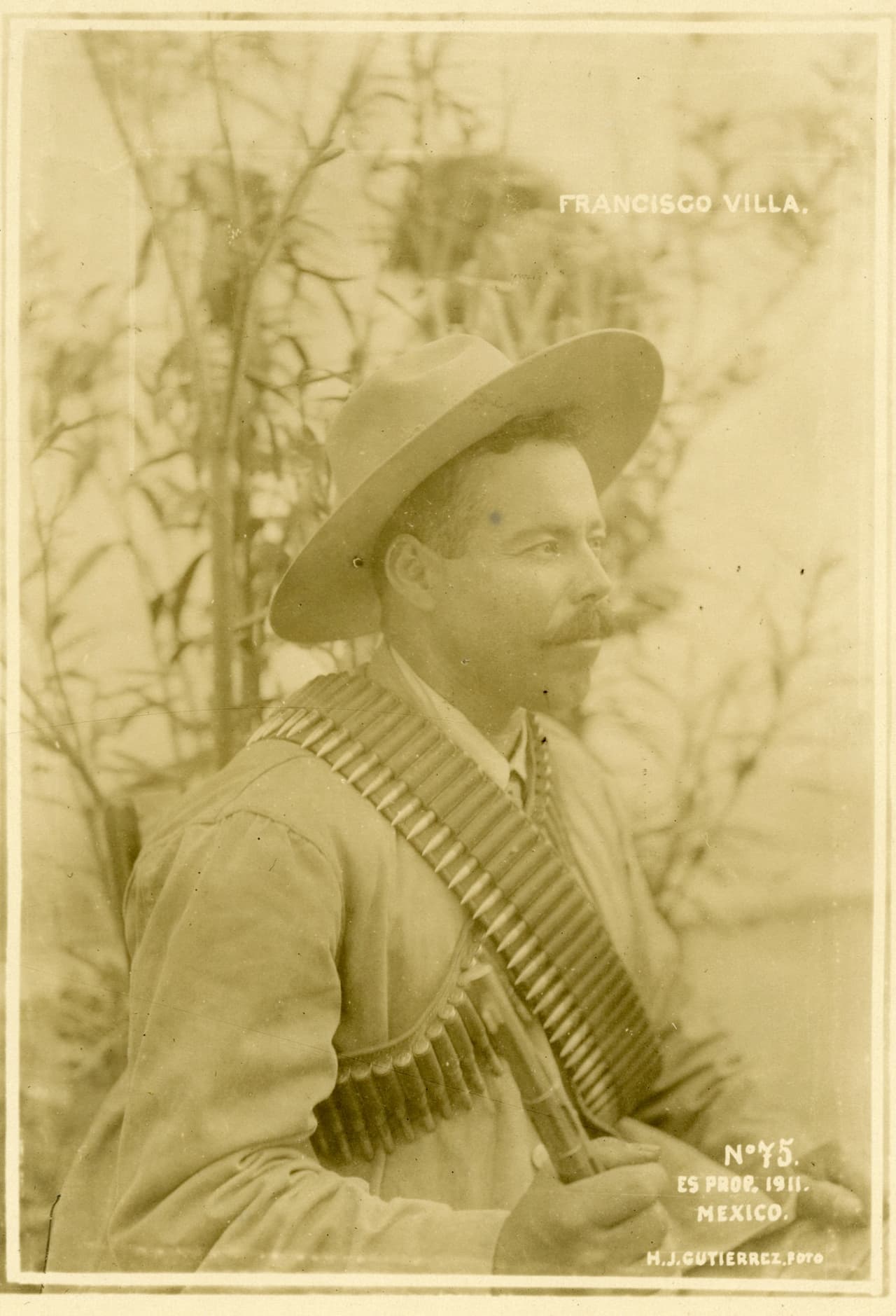 El actor dio vida a otro protagonista de la Revolución Mexicana: Francisco Villa, en "Old Gringo", una producción estadounidense de 1989.