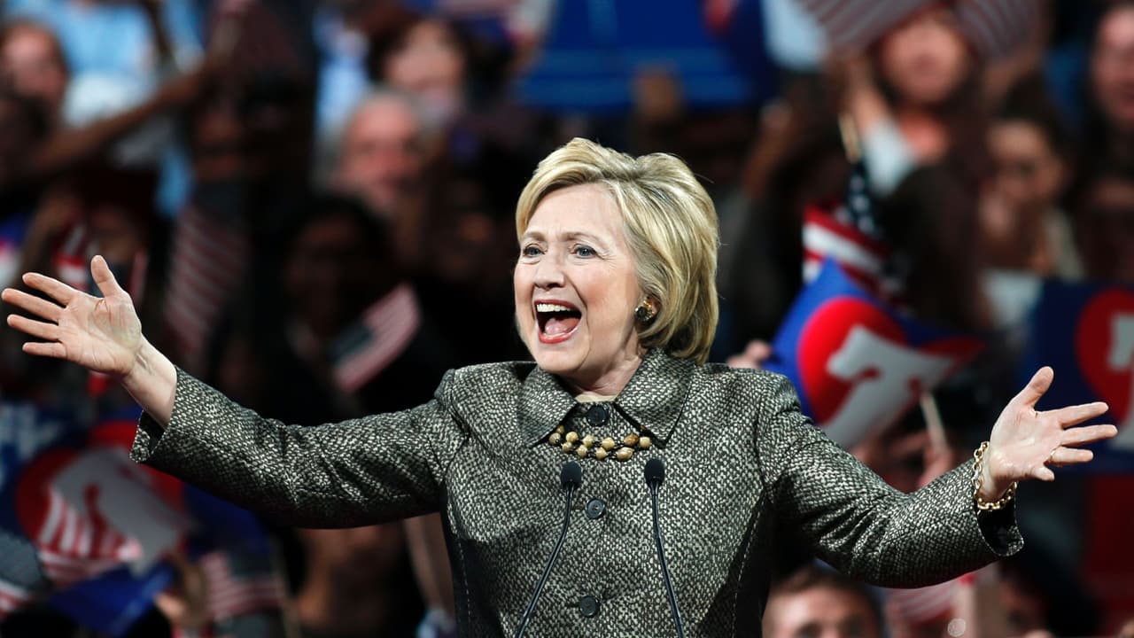 Hillary Clinton moviliza el voto femenino y latino en Maryland