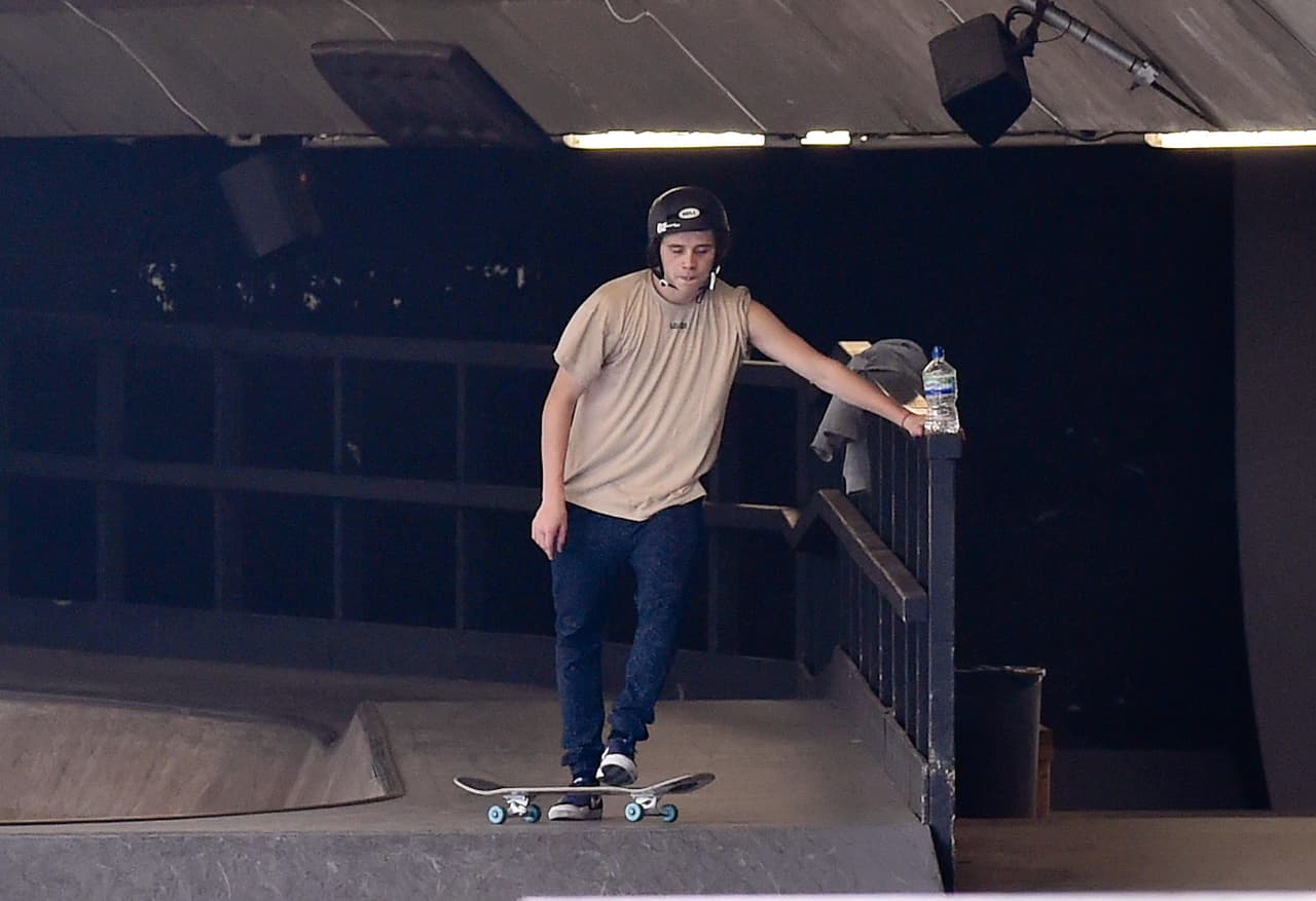 ¿Les enseñará a ellos cómo dominar la patineta?