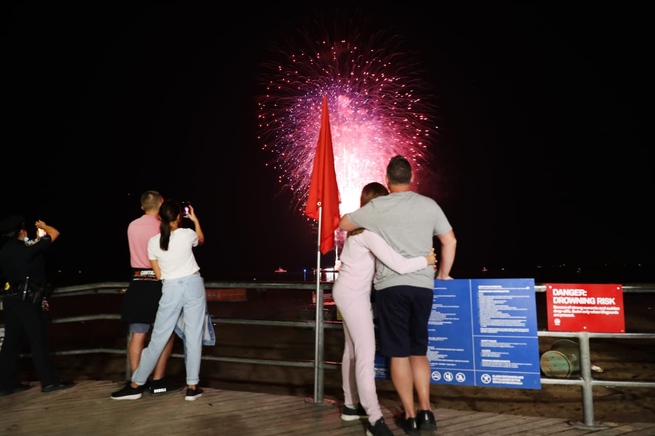 Los lugares escogidos, ya fueran terrestres o de una vía fluvial, se fueron escogidos al ajustarse estrictamente a las directrices de seguridad, permitiendo también una amplia visión y lugares abiertos.