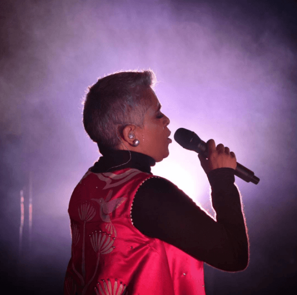 En esa ocasión, Eugenia ganó el primer lugar del Festival OTI, pero no hubo tiempo para celebrar o firmar contratos, debido a que un día anterior se registró en la Ciudad de México el peor sismo en la historia de la capital mexicana.