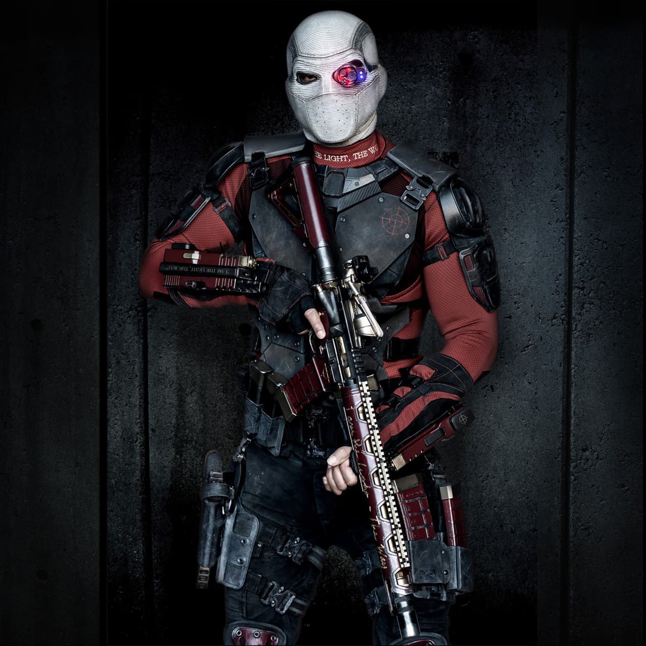 Ocho años después, el actor lideró el equipo de villanos convertidos en antihéroes en ‘Suicide Squad’. En este filme, Smith dio vida a Deadshot, uno de los asesinos más mortíferos del Universo DC y gran adversario de Batman en los cómics.