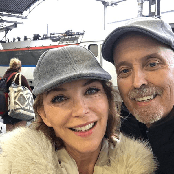 "Matthew es un hombre espectacular, es algo que Dios nos mandó, porque mis hijos también están muy contentos y la familia de Matt está muy contenta". 
<br>