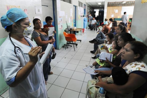 Mientras, los heridos siguen recibiendo atención médica en los hospitales de San Juan de Dios en Santa Ana, en San Rafael, en la sureña ciudad de Santa Tecla, y en nosocomios del Instituto Salvadoreño del Seguro Social (ISSS).