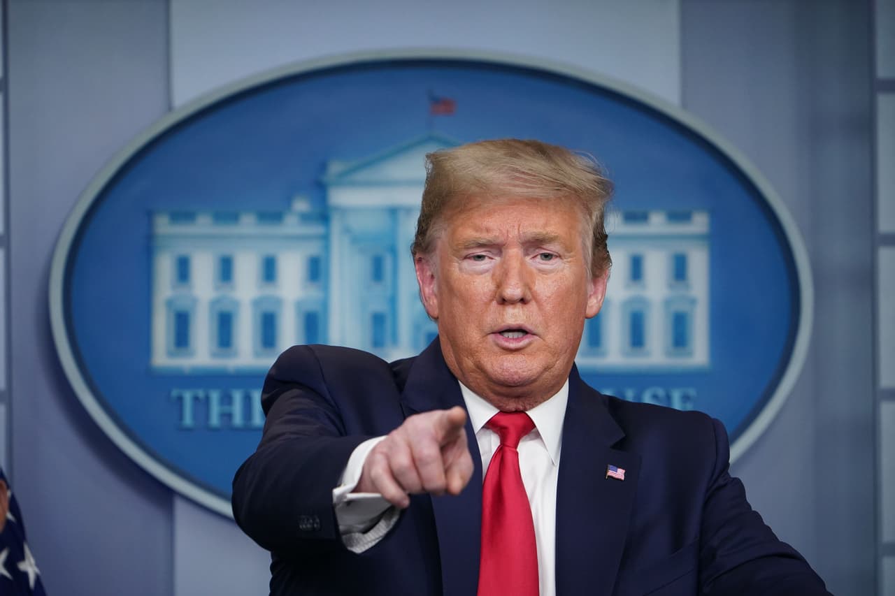 ¿Puede Trump "reabrir" el país para mover su economía en medio de la crisis del coronavirus?