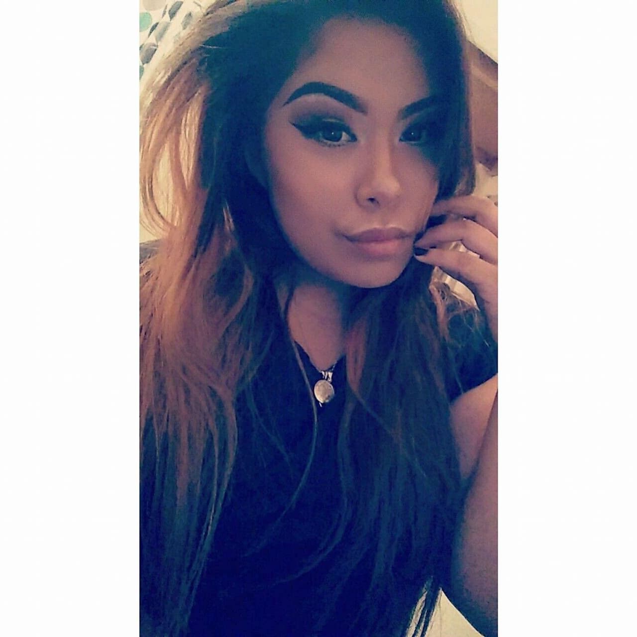 Las autoridades también están pidiendo ayuda del público para encontrar al responsable de haberle disparado a la joven. 
<br>
<br>Cualquier persona que tenga información puede contactar al detective Boz Rojas al 214-681-1786 o por correo electrónico, 
<a href="mailto:boz.rojas@dallascityhall.com">boz.rojas@dallascityhall.com</a>.
<br>