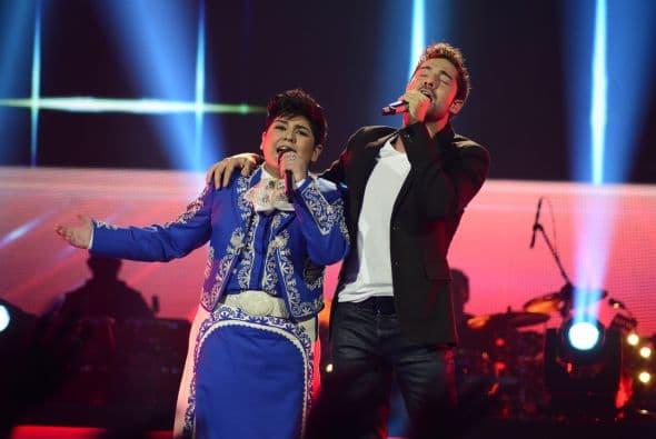 Otro famoso la eligió para cantar con él. ¡Bien por Stephanie!