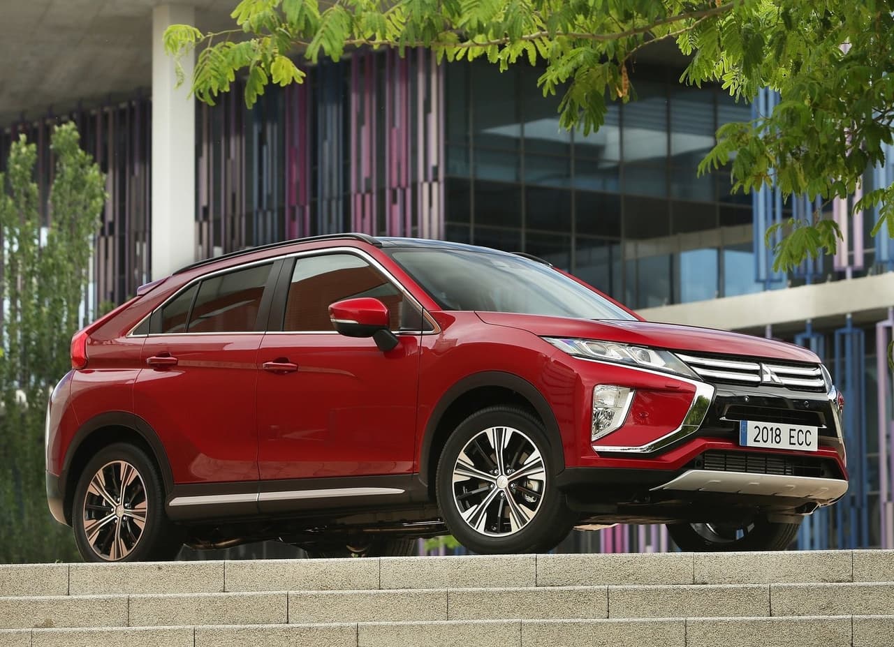 <h3 class="cms-H3-H3"><b>4. Mitsubishi Eclipse Cross</b></h3>
<br>
<br>
<b>Porcentaje de venta en febrero:</b> 53.9%
<br>
<b>Porcentaje de venta en marzo:</b> 34.9%
<br>
<br>
<b>Diferencia de venta entre febrero y marzo:</b> -19.0%