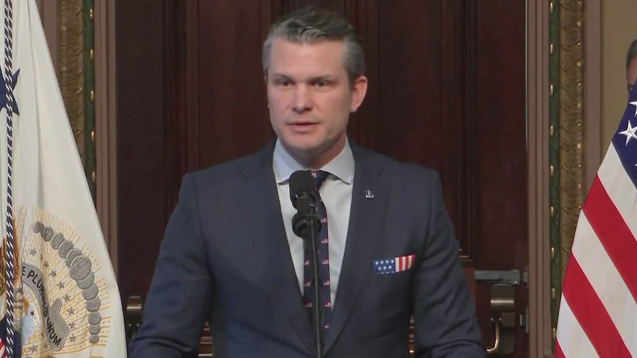 Presentan propuesta para un  juicio político contra Pete Hegseth por conflicto en Irán