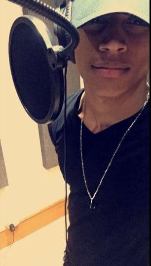 Nunca sale a la calle sin ponerse una.