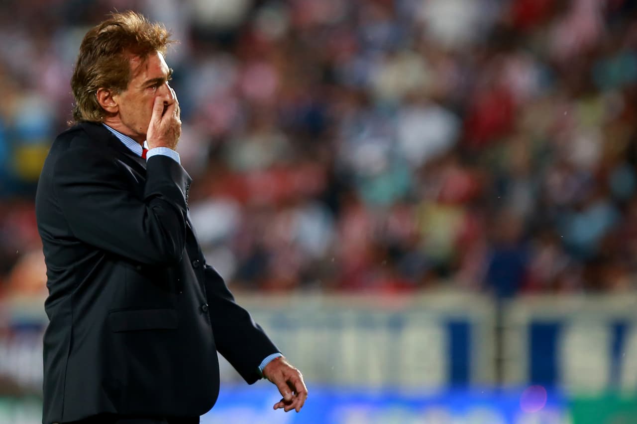 Abogado de Ricardo La Volpe niega que su cliente tenga una orden de aprehensión 