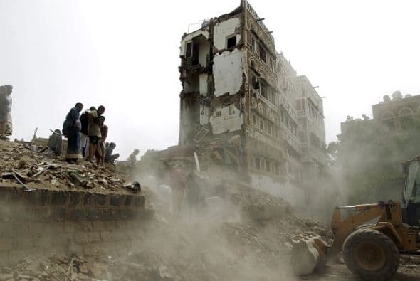 Por su parte, la Unesco condenó la destrucción de edificios históricos.