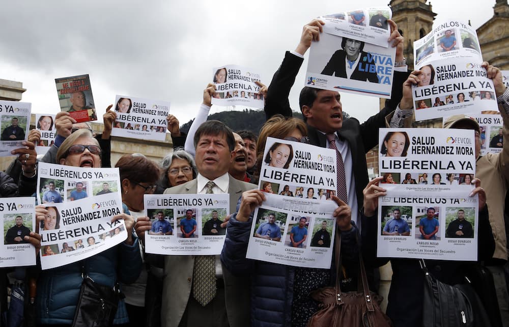 Gobierno de Colombia culpa al ELN de la desaparición de tres periodistas 