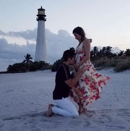 El pasado 8 de octubre el cantante de 33 años publicó esta imagen donde puntualizó: "No importa que seas niño o niña, ¡aquí estaré para amarte! Miranda Arados. ¿Niño o niña? ¿Qué crees (que sea)?".