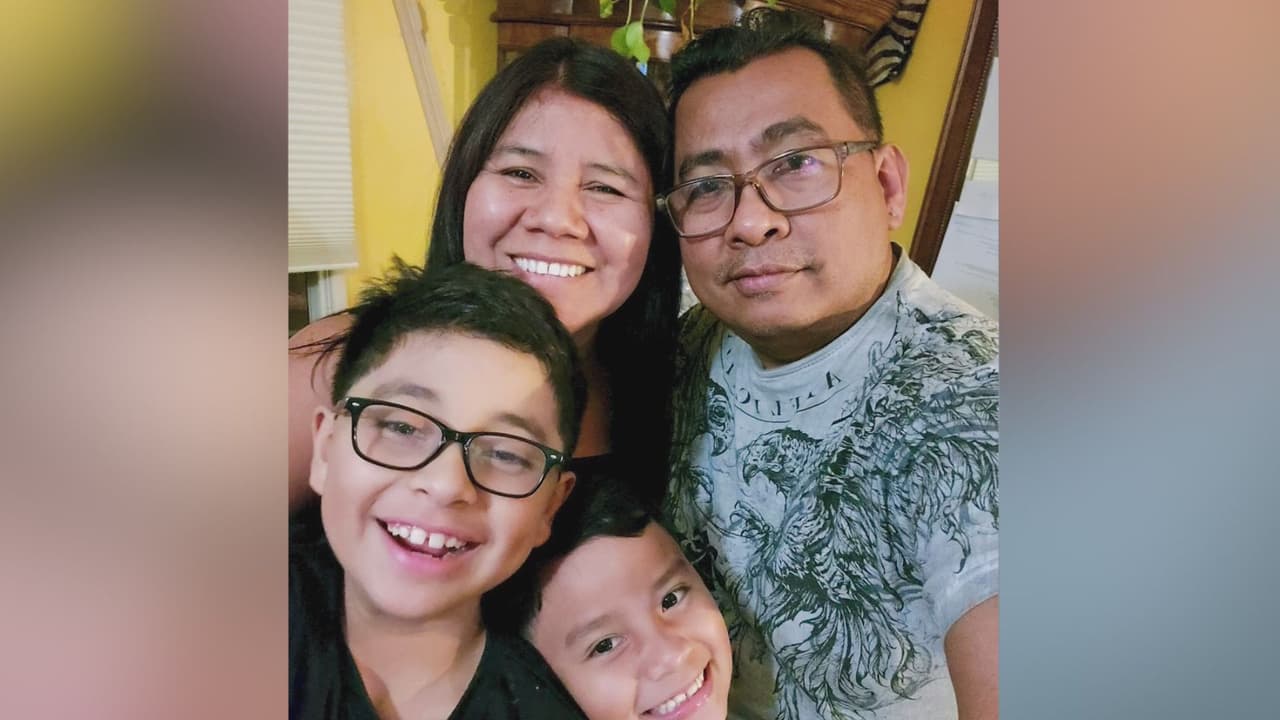 Familia asegura que el coronavirus llegó a su casa luego de que sus niños no vacunados regresaron a la escuela en Los Ángeles