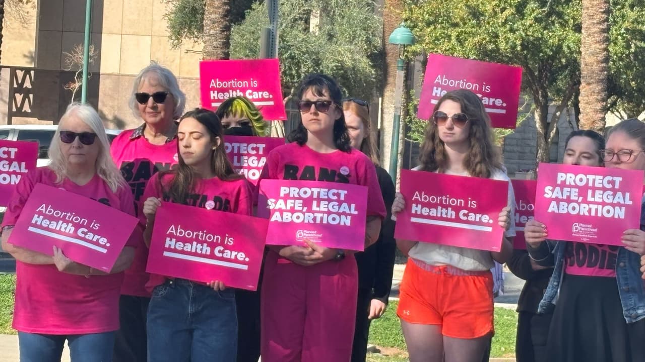 Fue declarada con muerte cerebral desde hace tres meses, pero la mantienen conectada a un respirador artificial porque está embarazada