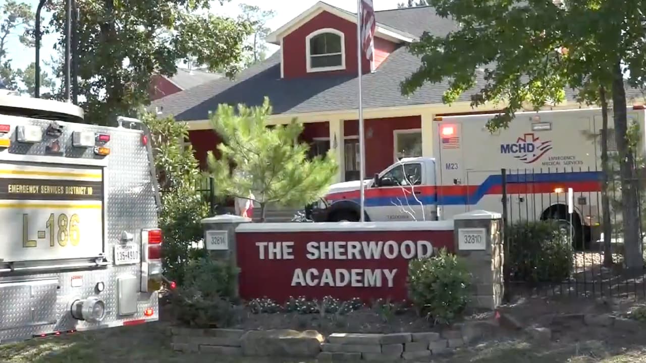 Reportan 19 adultos y menores de edad afectados por un pegamento en una escuela de Texas