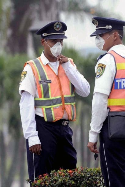 El Reventador registró una importante erupción en el 2002, cuando dejó caer ceniza sobre la zona interandina norte del país, incluida la capital Quito.