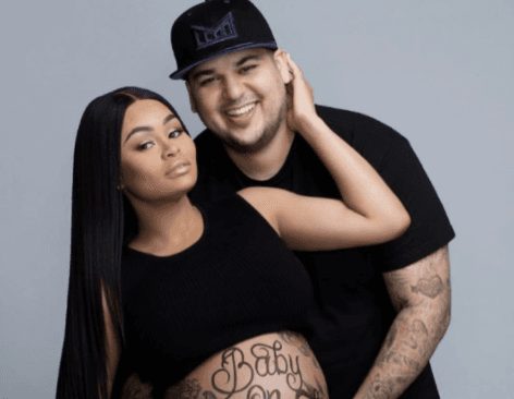 Rob Kardashian procreó una hija con Blac Chyna, excompañera sentimental de Tyga, el cantante que ahora es novio de la hermana menor de Rob, Kylie Jenner.