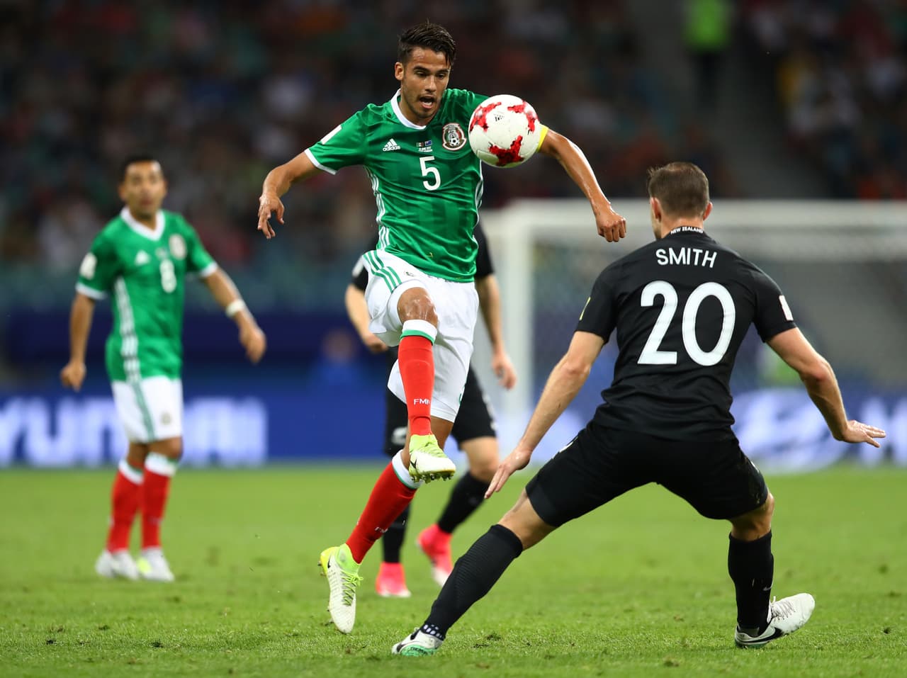 Diego Reyes (Oporto): estuvo en Brasil 2014. Vestirá el número 5.