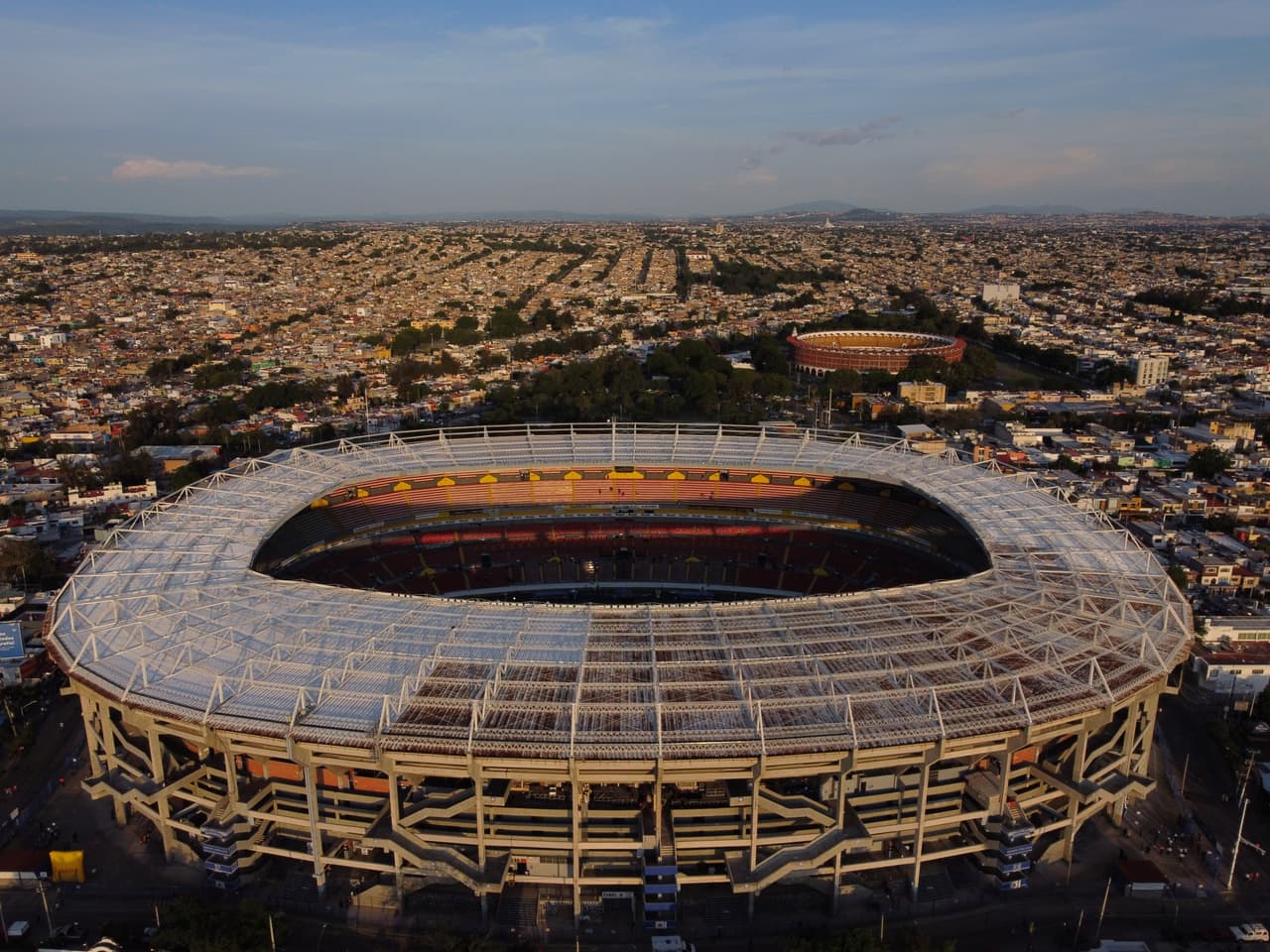 El monumental Estadio Jalisco fue la sede del duelo entre Atlas y Bravos.