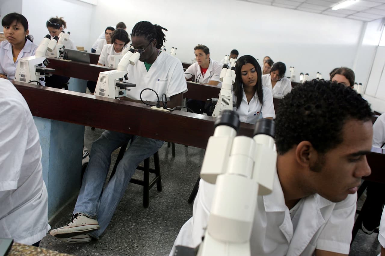 Ofrecen pasantía en área de la salud a hispanos; así puedes inscribirte