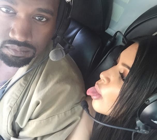 <h3 class="cms-H3-H3">9</h3>
<br>Vogue: ¿Qué es lo que más amas de Kanye?
<br>Kim: Amo que siempre es él mismo.