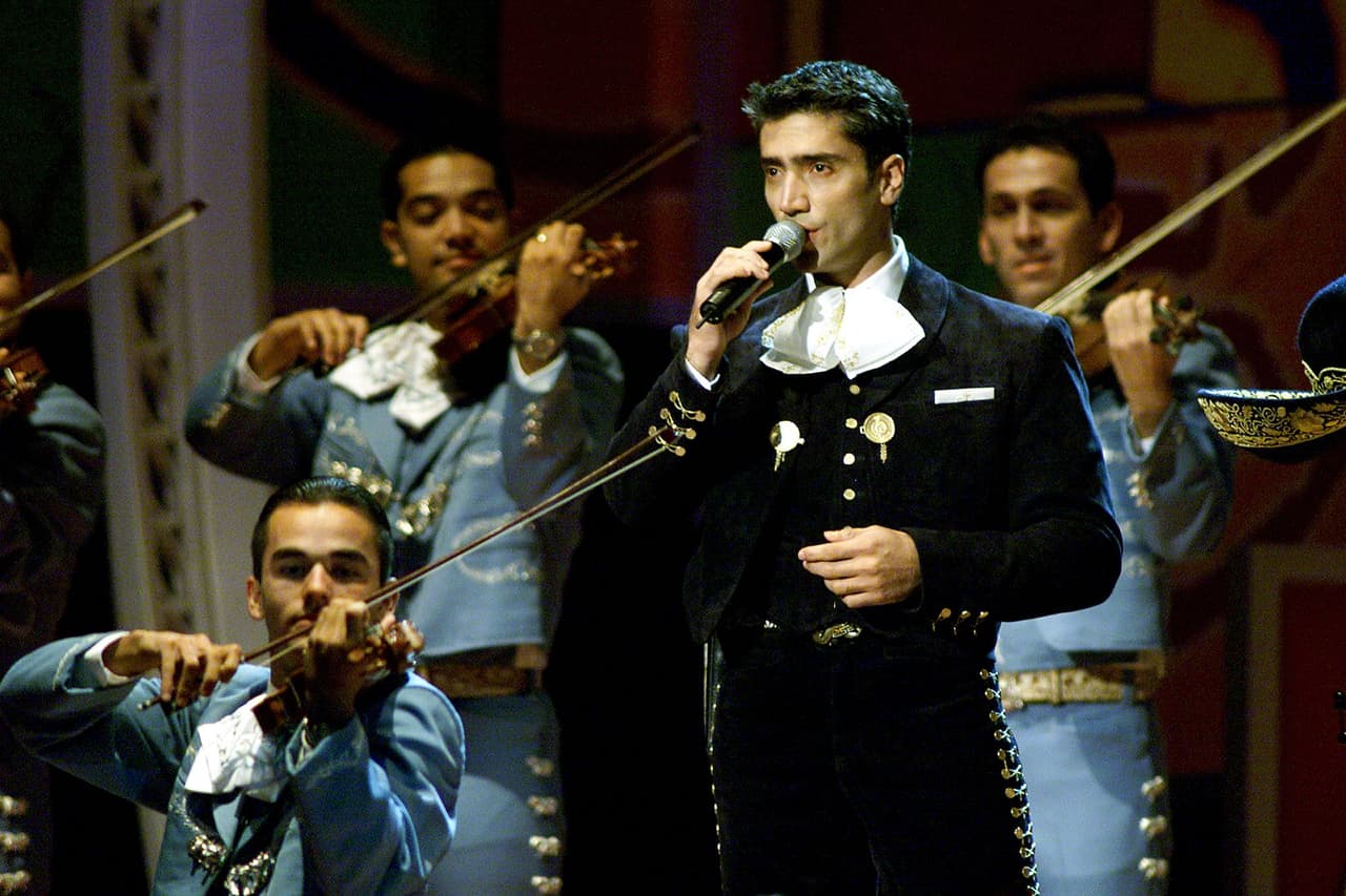 Otra de las cosas que siempre han distinguido a 'El Portrillo' es el traje de charro con el que se ha lucido sobre el escenario.