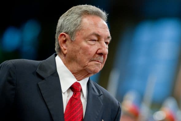 3 de noviembre. Raúl Castro asiste a la apertura del primer seminario católico que se realiza en Cuba en medio siglo.