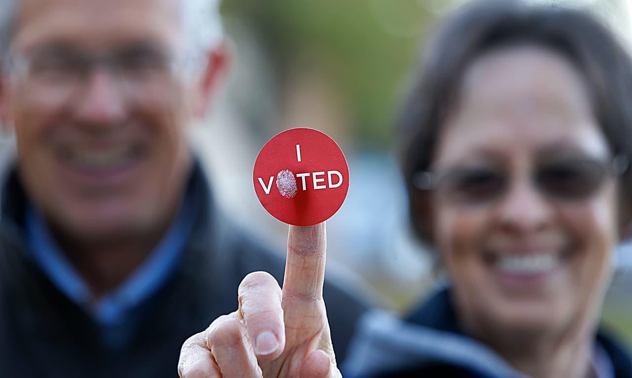¿Quieres cambiar de partido antes de las elecciones primarias? La fecha límite se acerca