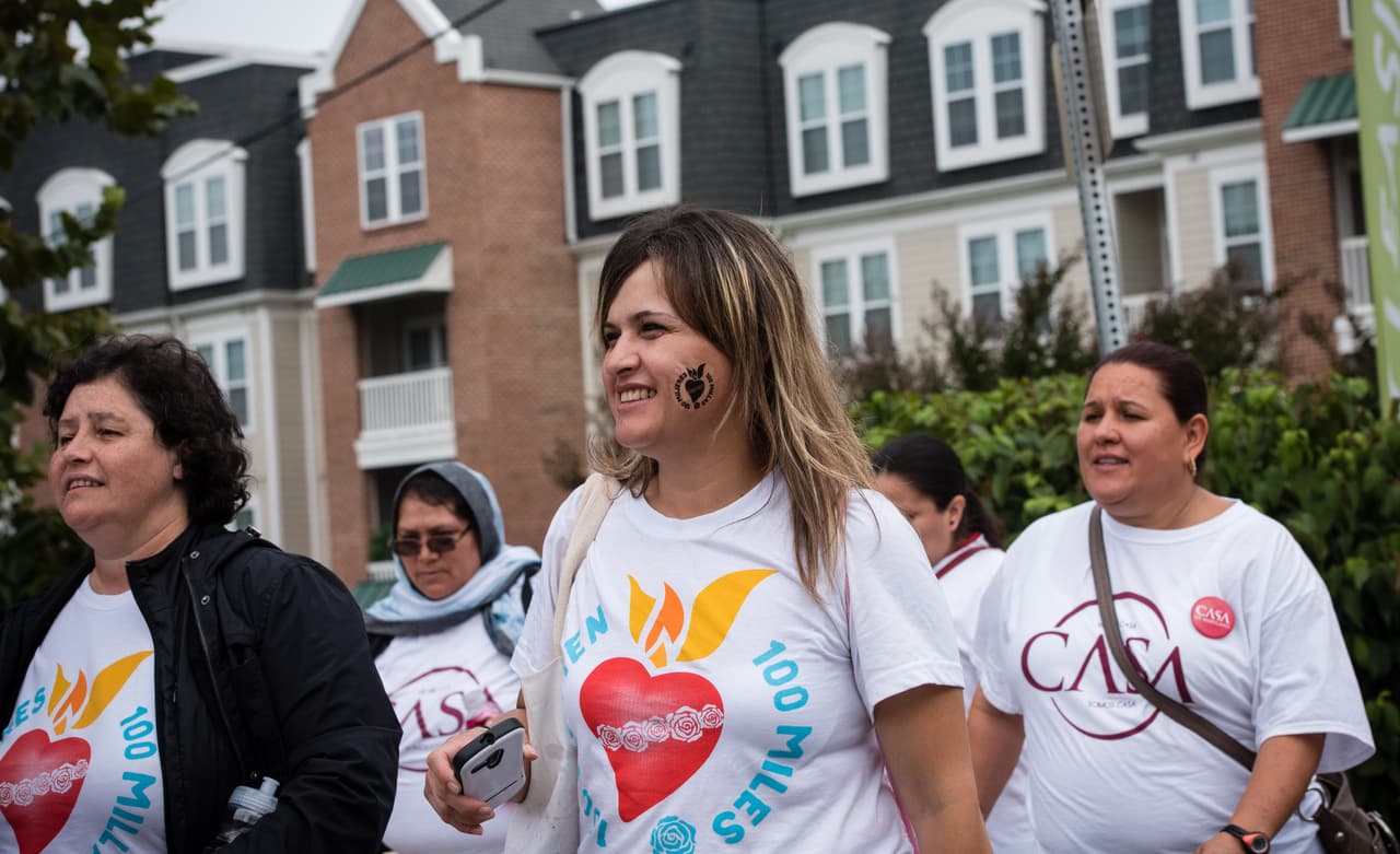 Mujeres inmigrantes marchan en Washington DC para pedirle a Obama una acción ejecutiva que detenga las redadas