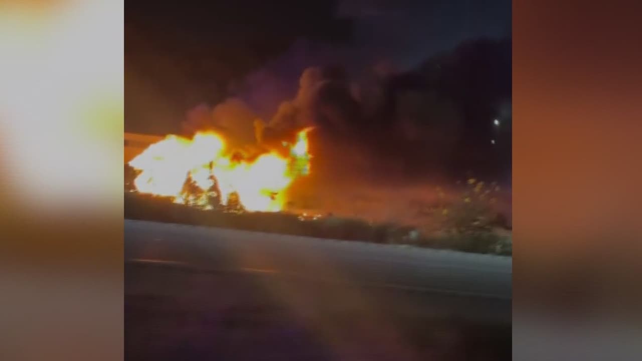 Choque fatal en Loop 410 deja varias personas muertas; conductor iba en sentido contrario