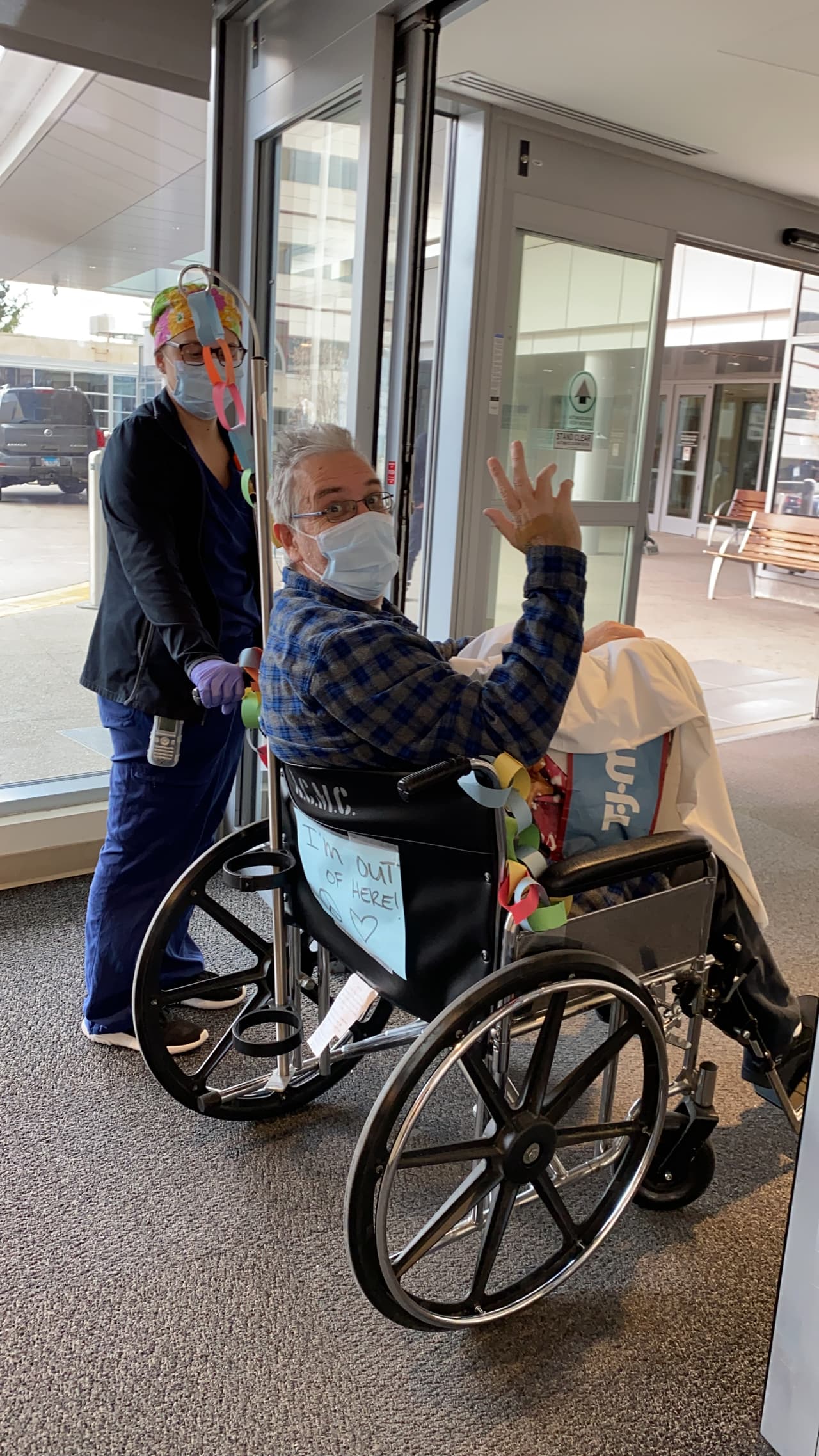 Joseph Ciarlette, de 53 años, de Joliet, IL fue despachado del Advocate Christ Medical Center hoy.