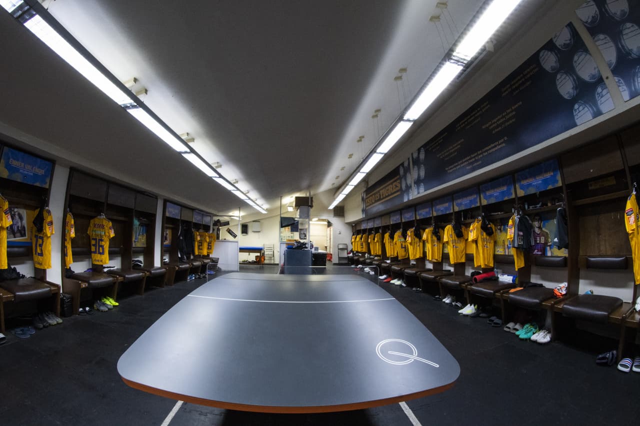 Este fue el color y el ambiente antes del silbatazo inicial en la Ida de la Semifinal por la Liga Campeones de Concacaf entre Tigres y Santos Laguna en el Estadio Universitario, en Monterrey.