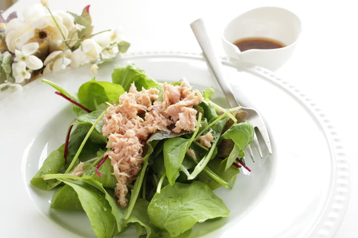 Ensalada de espinacas con atún | Reto 28