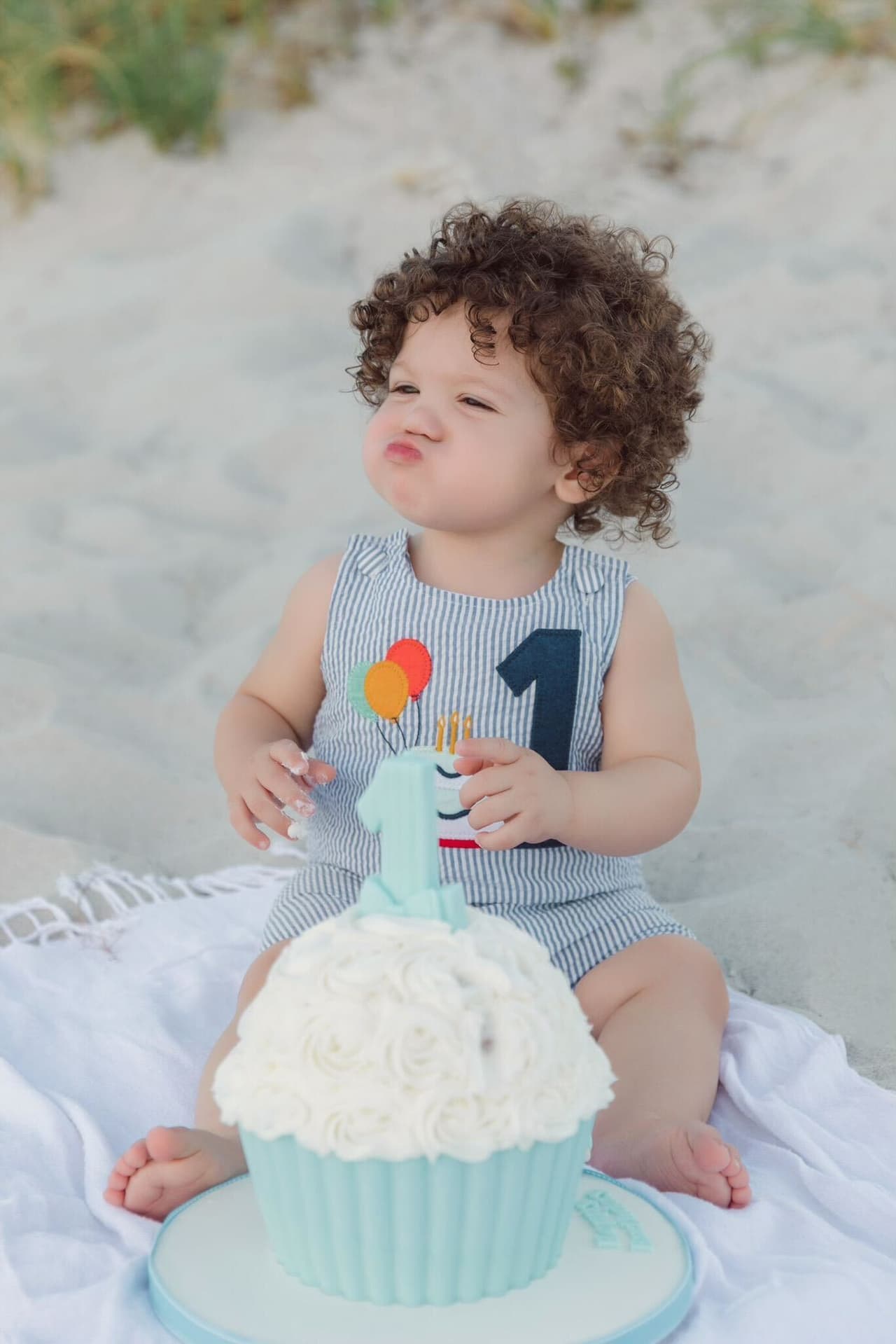 Las tiernas fotos robaron muchos suspiros por la ternura que derrocha Gennaro en este su primer añito y cumpleaños.