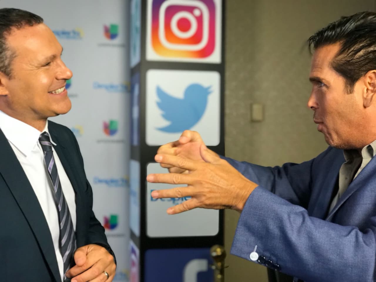 En su entrevista con Alan Tacher, Palazuelos reveló que muy pronto lo veremos en televisión y bromeó con los memes que lo señalan como un 'mirrey'.