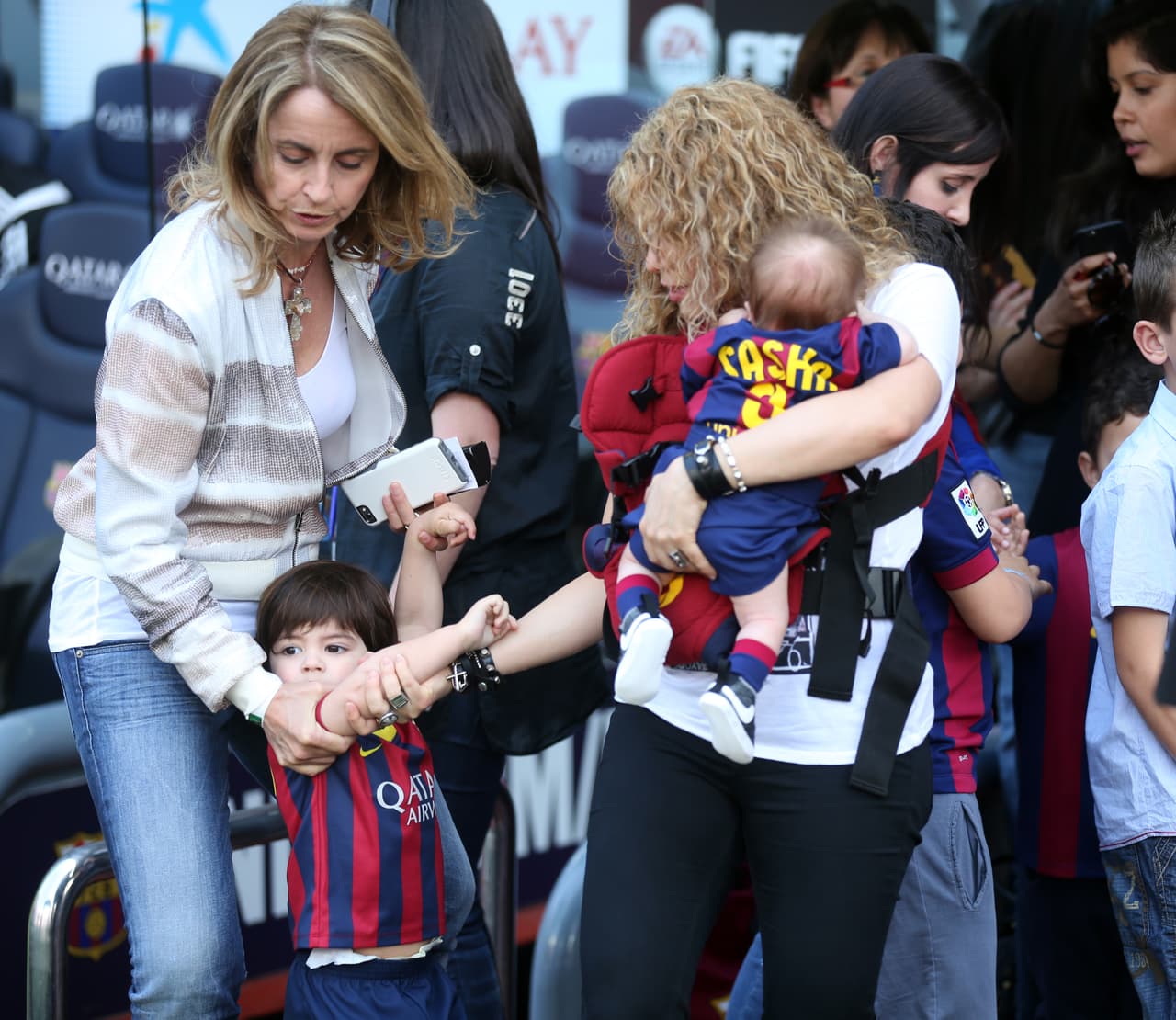 Shakira desde entonces se ha encargado de ser una gran mamá.