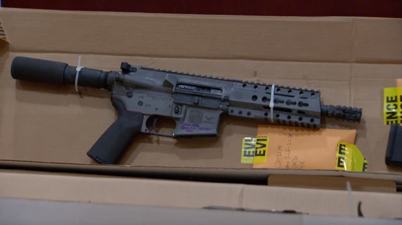 Duro golpe a las pandillas de Long Island: autoridades confiscan armas y realizan varios arrestos