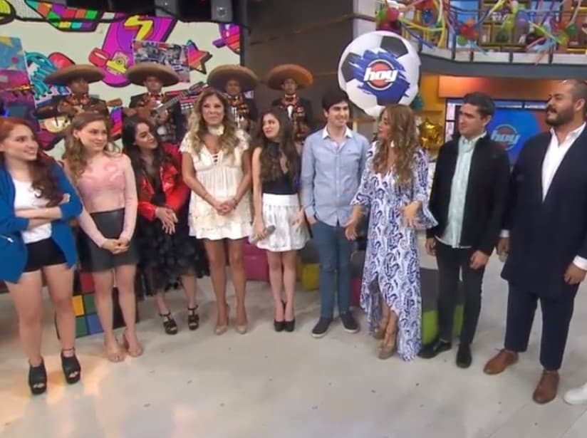 Entre los episodios que ha publicado, comparte anécdotas de la telenovela con parte del talento infantil que protagonizó el proyecto en 2002.
<br>