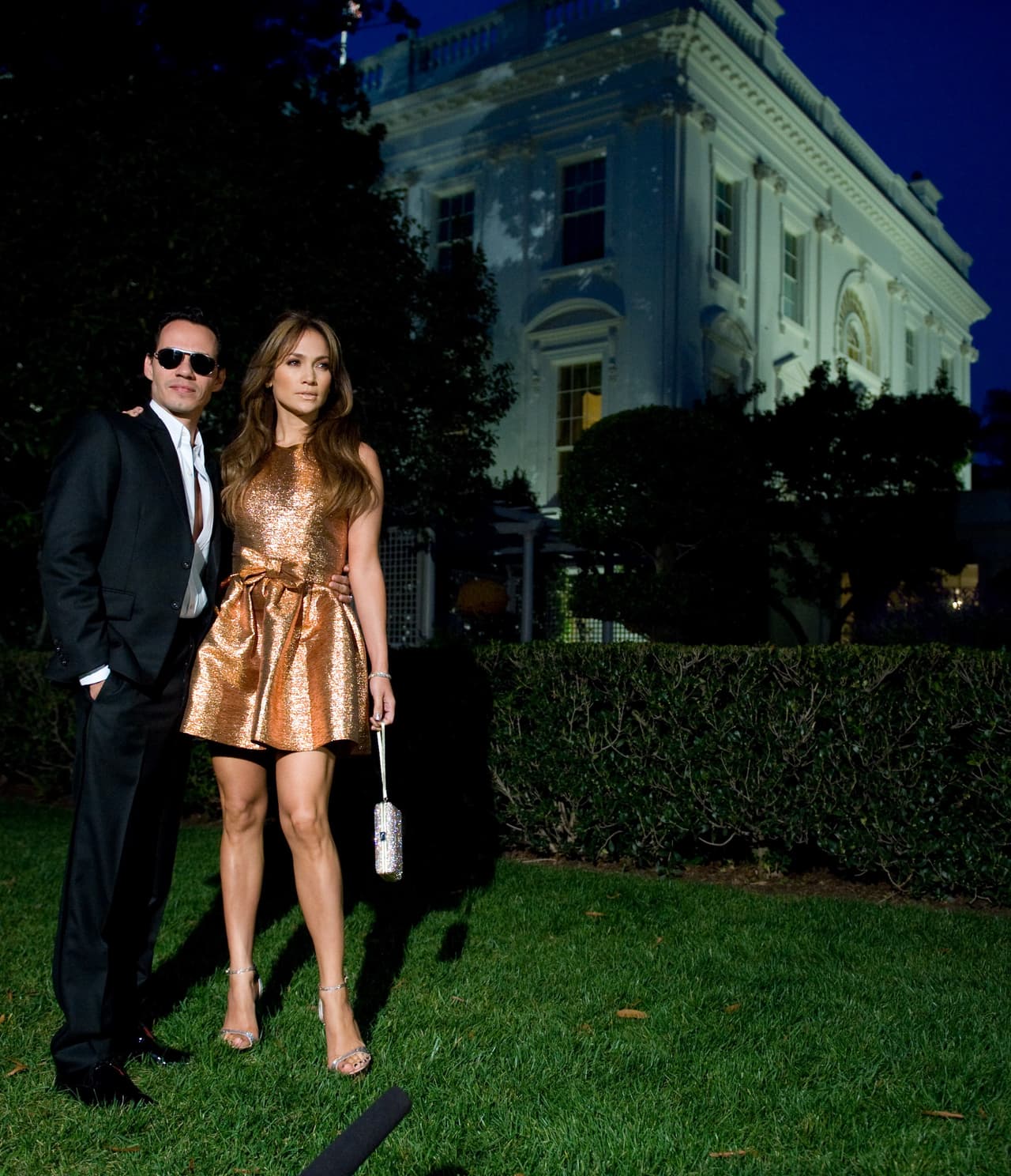 Jennifer Lopez y Marc Anthony no se quedan atrás, ellos además tienen muy claras sus posturas políticas y hasta se involucran en algunos actos relacionados con el tema. Por cierto, también han sido invitados a la Casa Blanca y hasta han posado, ¿te los imaginas?