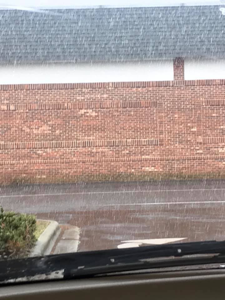 Morganton, N.C. - El pronóstico inicial en varias comunidades del estado era de 4 a 6 pulgadas de nieve.